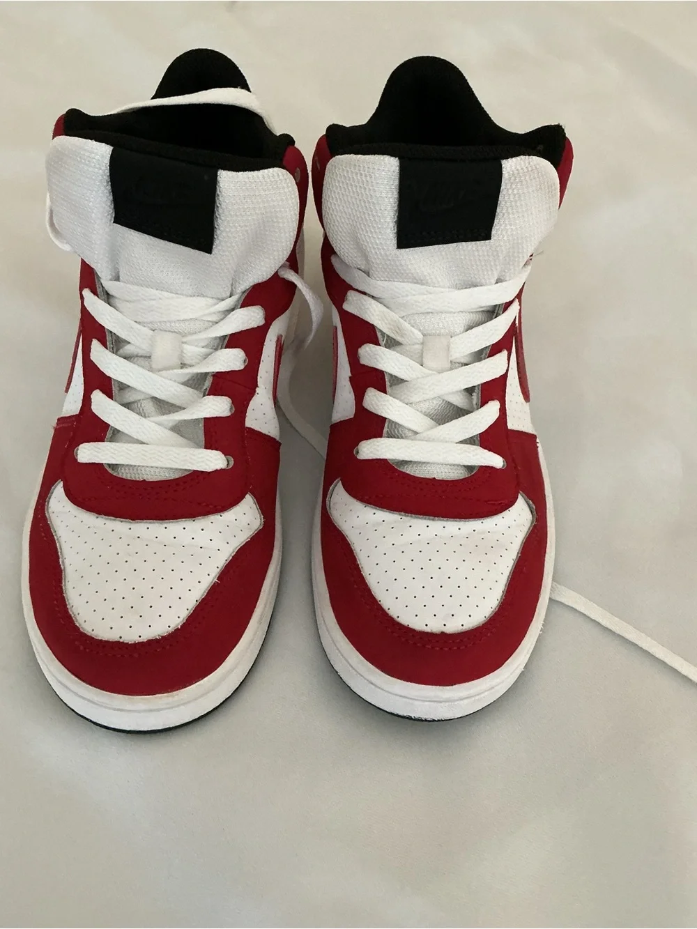 Nike Court Borough Mid Sneakers White Red Black Youth 7Y / Women’s 8.5